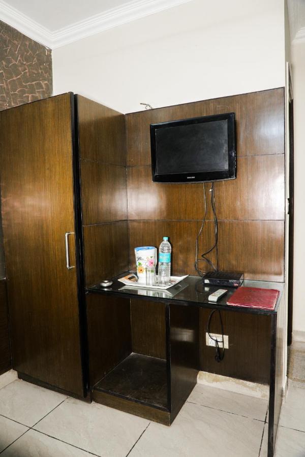Hotel Centra Inn 新德里 外观 照片